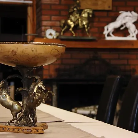 Alojamento de Acomodação e Pequeno-almoço Ambiente Kiskunhalas